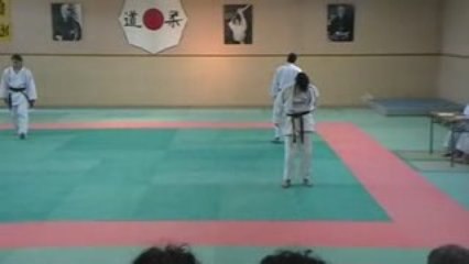 KATA 1ER DAN TONY TORI  LAURA UKE