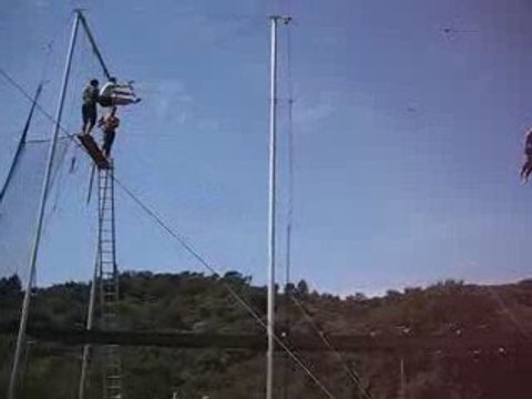 trapèze volant, lay au filet