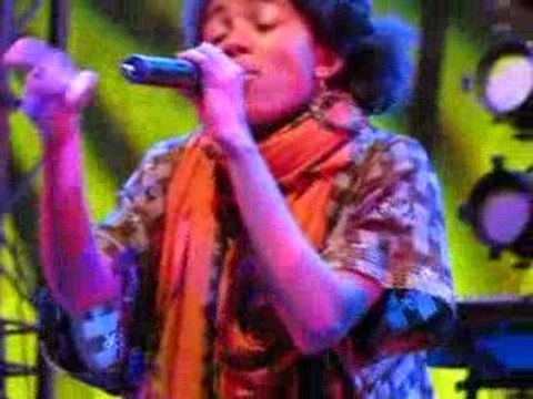 Nneka - Africans -live à perpignan