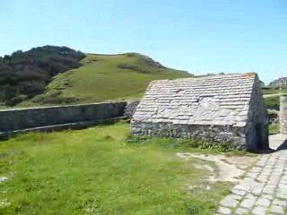 guernesey " fort pezeries"
