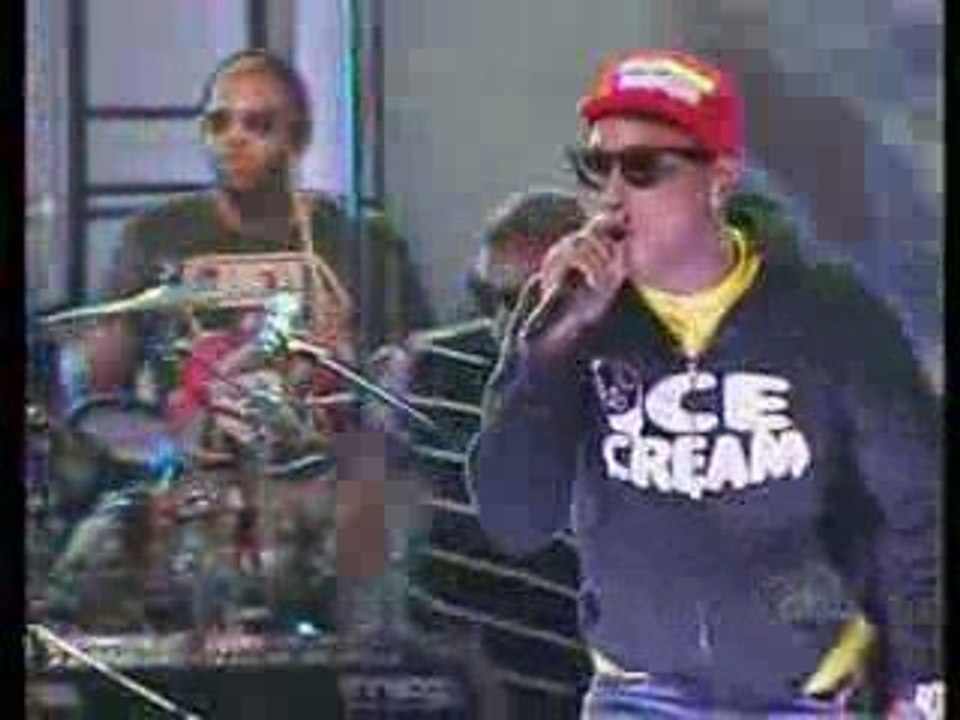 N E R D on Jimmy Kimmel Everyone Nose Spaz