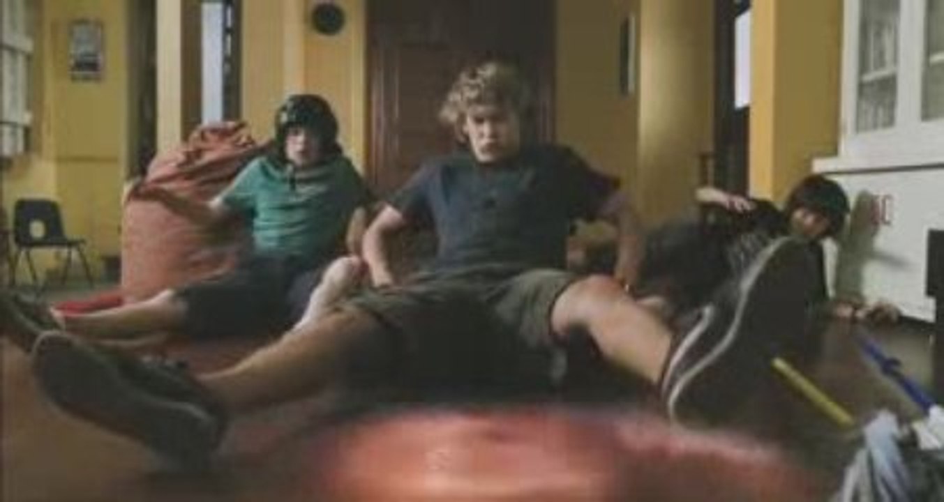 Watch Aliens in The Attic (2009) online movie