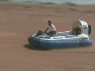 Hov Pod Hovercraft in the Desert, Dubai
