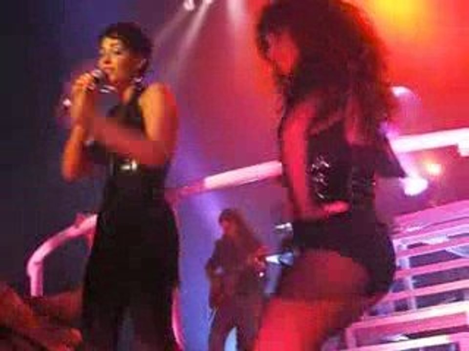 Sheryfa Luna "Fais un pas" & "non" à Puteau [06.06.09]