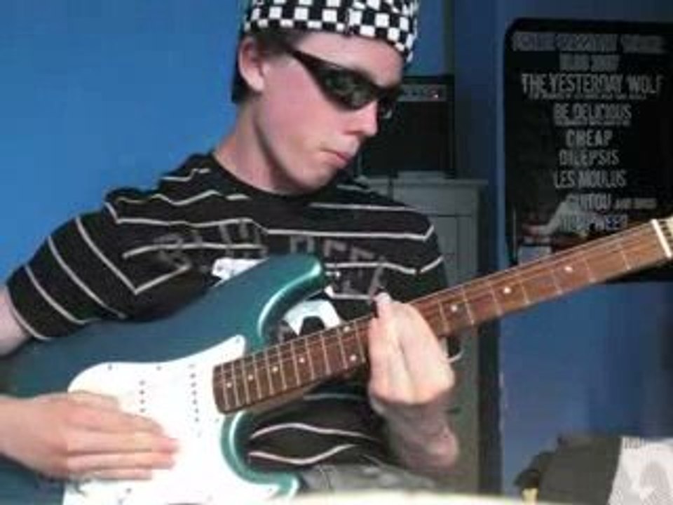 Intro can't stop, red hot chili pepers