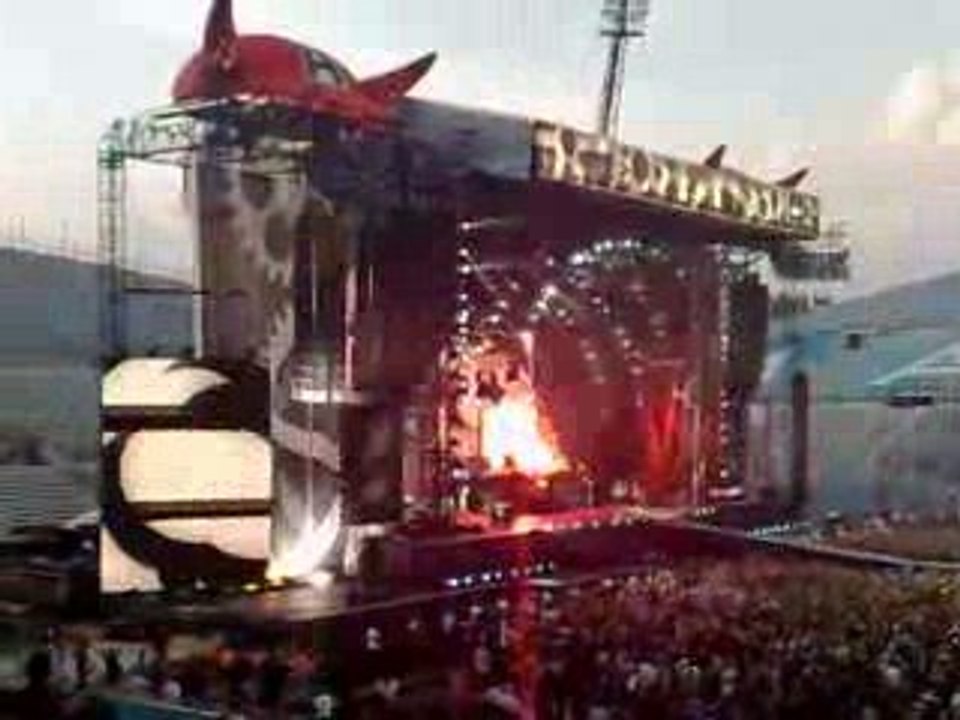 ACDC - Intro "Rocknroll Train"