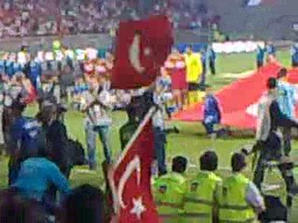 HYMNES NATIONAL FRANCE VS TURQUIE A GERLAND