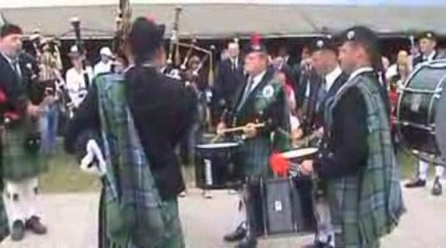 auld alliance normandie pipe band