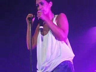 Sheryfa "je saigne pour toi" à Puteau [06.06.09]