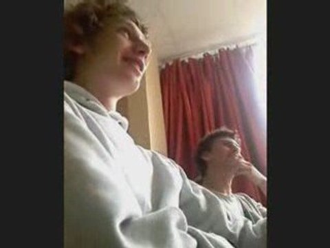 Vous avez que sa à faire les gars X )