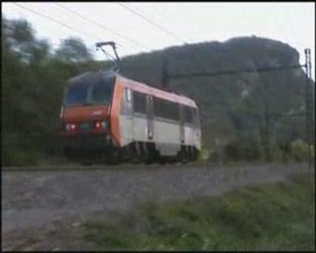 La BB 26114 HLP se dirigeant vers Ambérieu