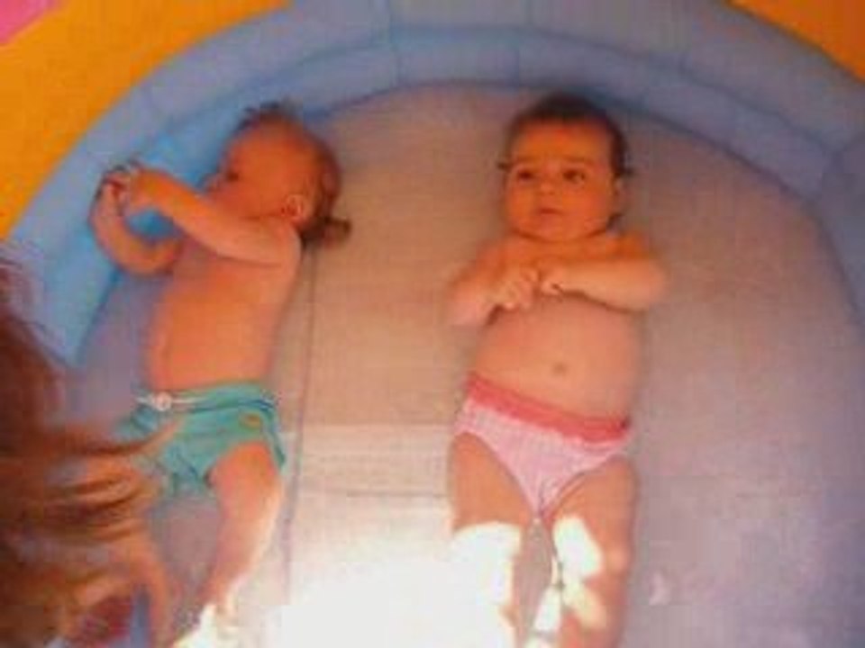 Mathys et maely piscine
