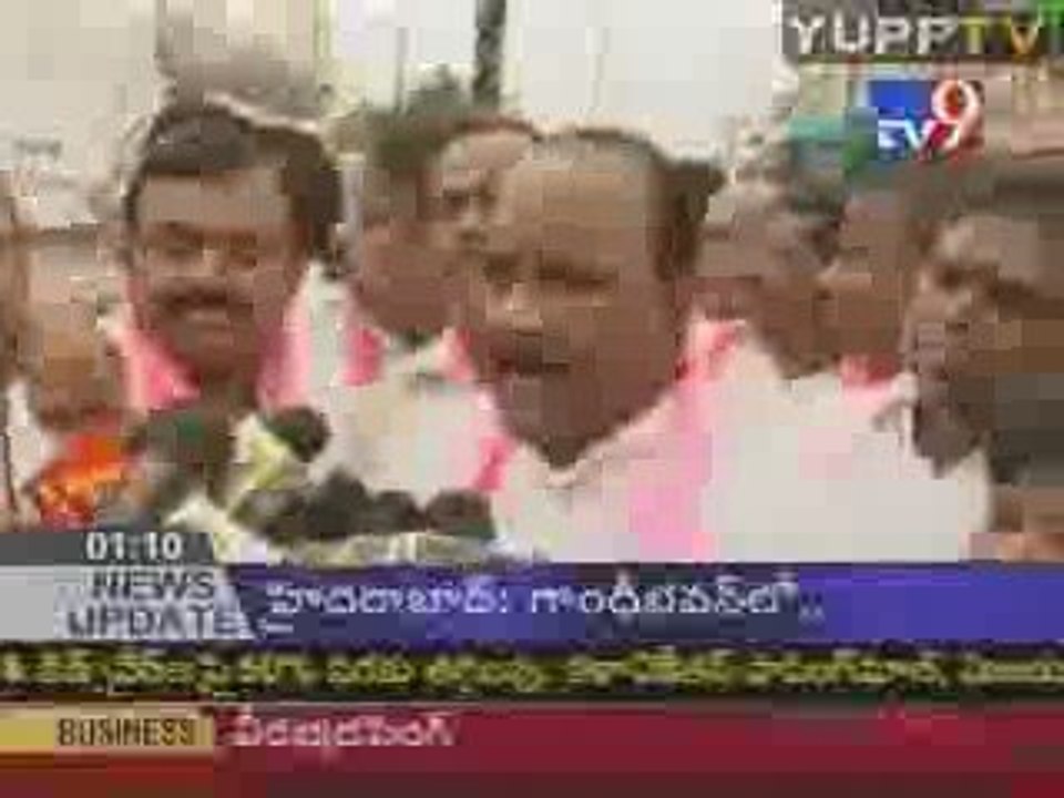 T.R.S   Fire on Y.S.R Comments on KCR @YUPPTV.com