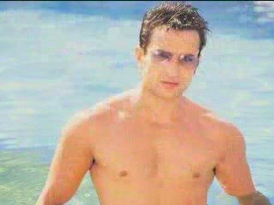 Saif Ali  khan is a coy boy_512K
