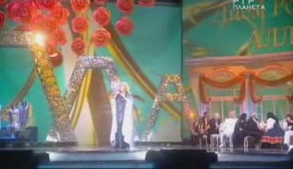 spectacle ALLA PUGACHEVA (suite) avec lolita MILYAVSKAYA