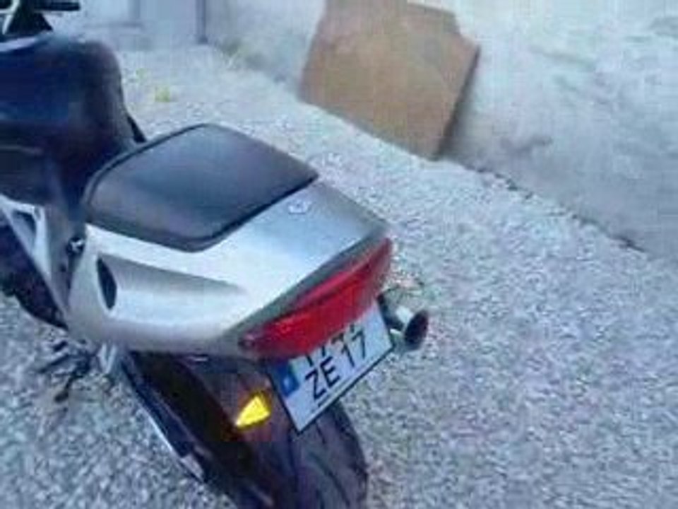 900 CBR RR Fireblade