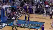 Jameer Nelson finds Dwight Howard under the basket with the