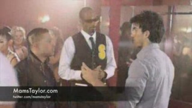 Mams Taylor Girl Gotta Girlfriend Ft. Snoop Dogg, Bobby V