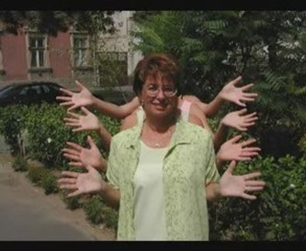 Kovács Enikő sorselemző a Gong Rádióban