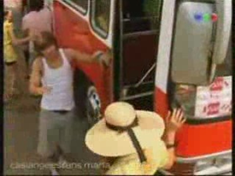 En_la_tierra_hay_que_salvar_la_paz