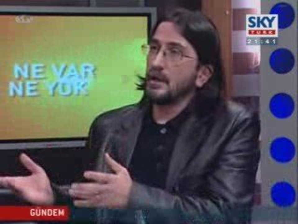 Nihat Genç - Tenceren Kaynıyor Ama Şerefin Yok