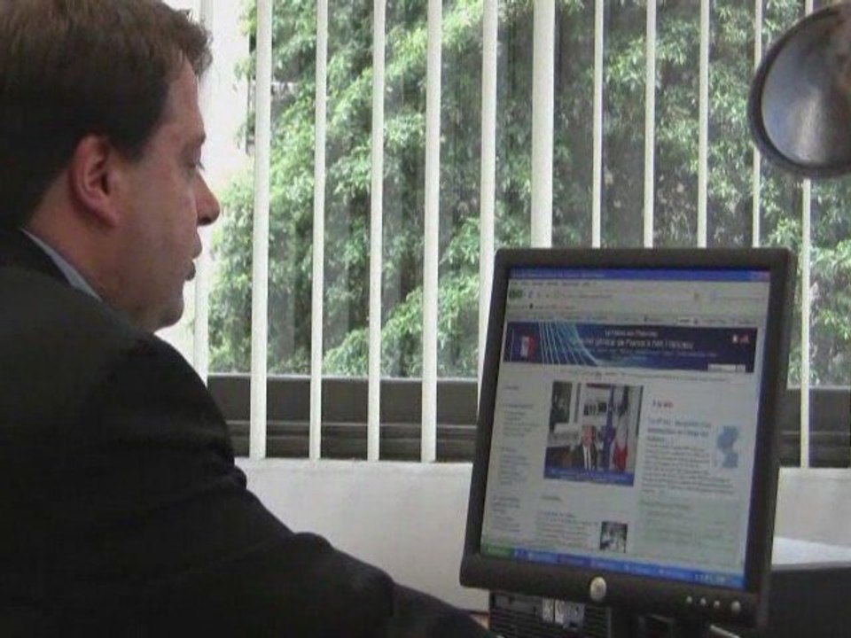 Le consulat et le Web 2.0 : cinq questions au consul général
