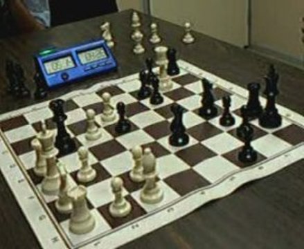 ECHECS : STEPH 0 VS 1 ZITOUN (INTER-SERVICE 2009)