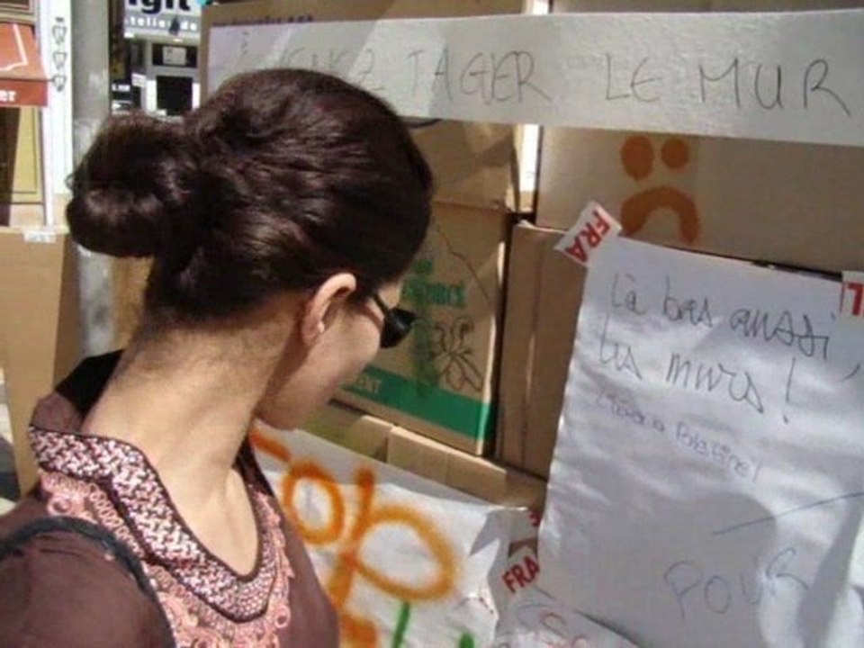 Chalon : manifestation du Collectif contre le mur