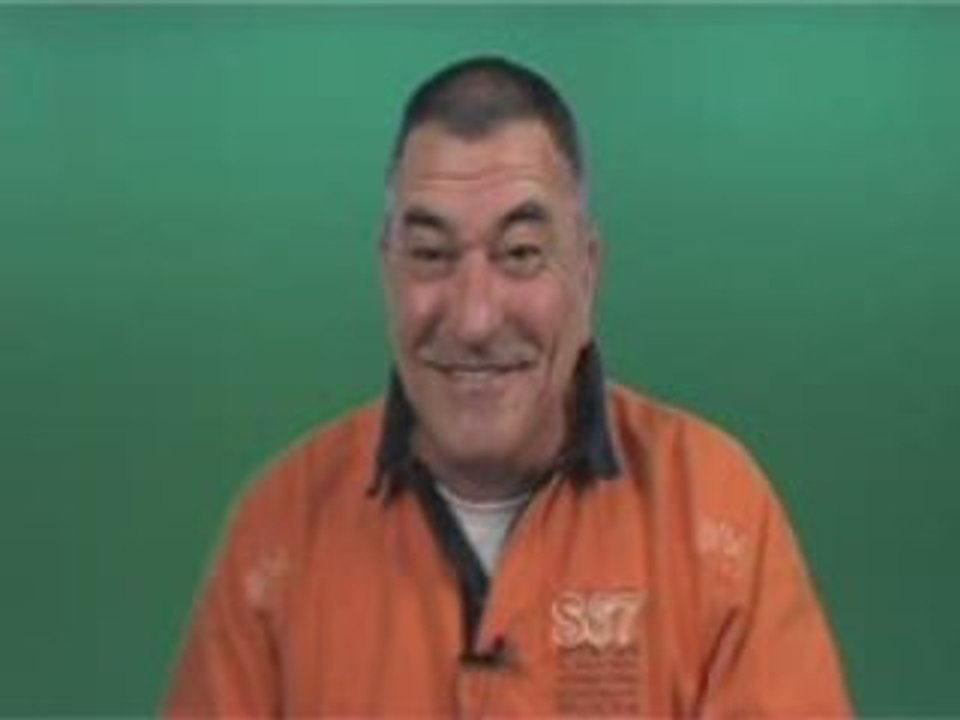 Bigard s'explique sur son "paquet" de sa dernière vidéo.