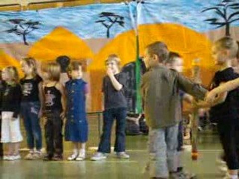 MOV00330 FETE DES ECOLES 2009 MORGANE ET LUCAS