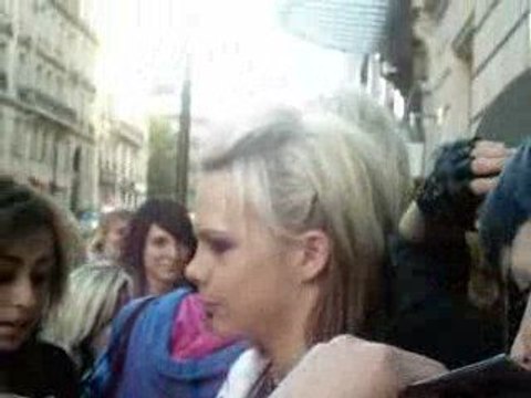 Cinema Bizarre . Sortie de l'hotel . 02.06.09