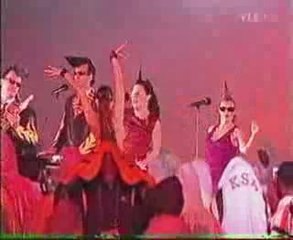 -Goldfinger- version Léningrad Cowboys