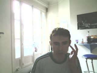 Wiwi égratigne "Un homme libre" de David Hallyday