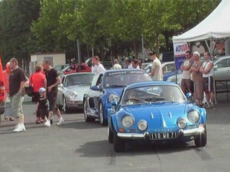 28 voitures historiques au rallye touristique de Montceau(71