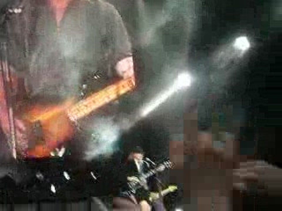 AC/DC - Dirty deeds done dirt cheap