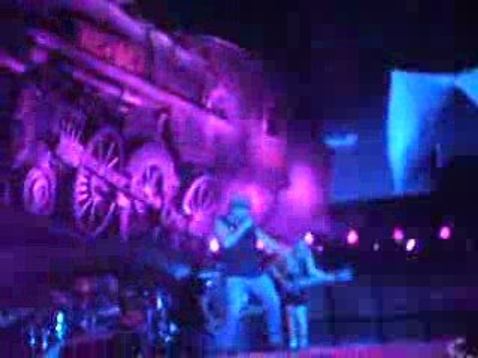 AC/DC -  War machine