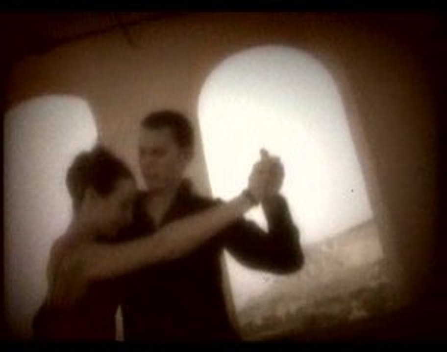 Gotan Project  ~  Una musica brutal - Tango Videoclip...