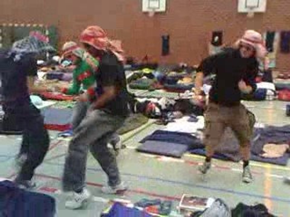 Serva Ping Pong: Knots aan!