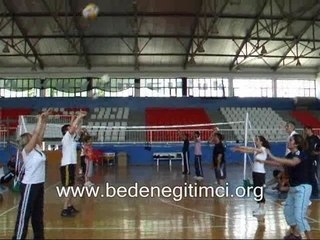 mini voleybolda Parmak pas çalışmasıı