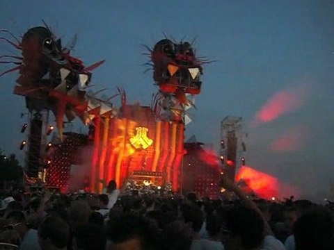 Ballon Trip & Teuf - Mainstage Defqon1 2009