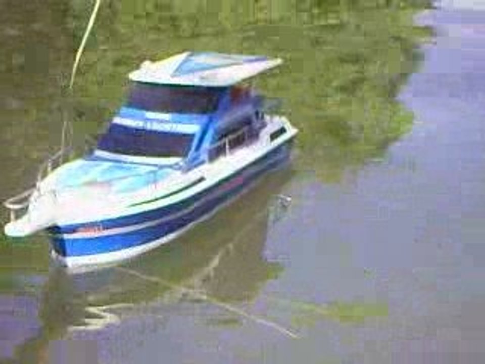 Bateau vedette jet Gale haute performance échelle 1/30 de