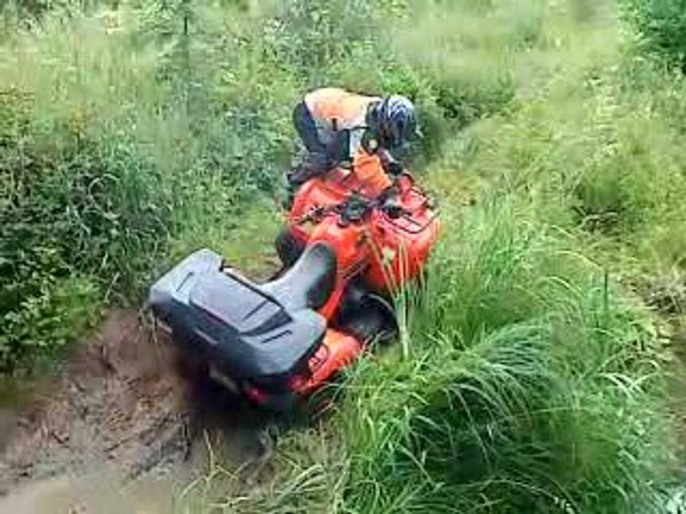 Franchissement quad KVF 360 4x4 Vidéo Dailymotion