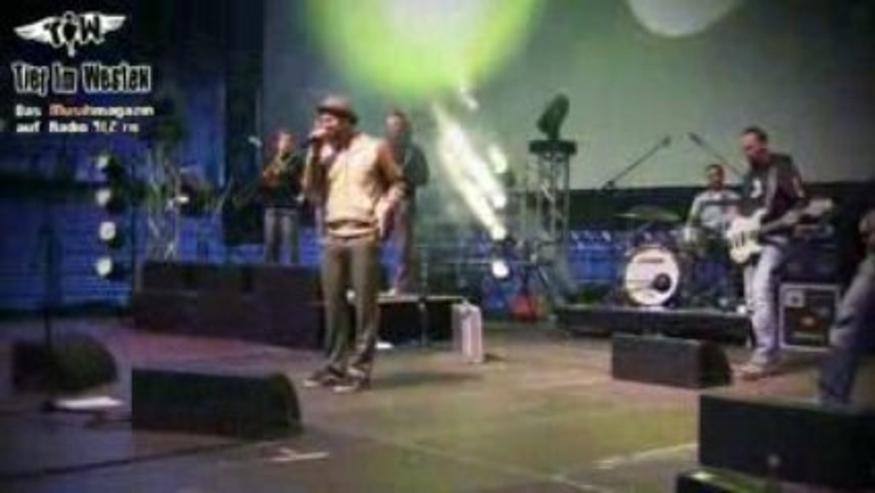 Kino im Stadion 2009: Bericht auf wwwradiotiw.de