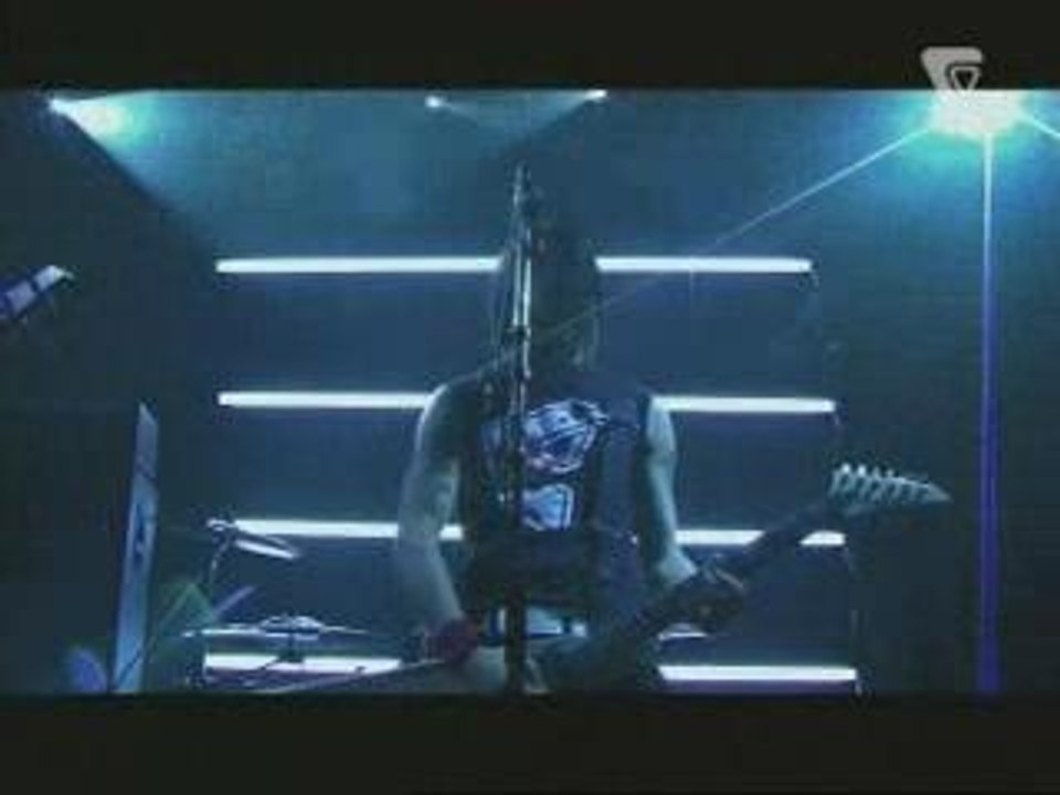 Bullet_for_my_valentine_-_hands_of_blood