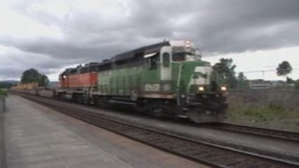 BNSF #2870 & Amtrak #507