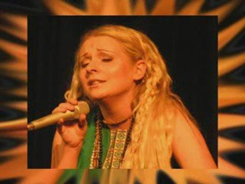 Eivør Pálsdóttir - Trøllabundin