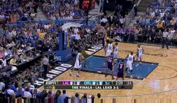 Lamar Odom misses the layup, but Pau Gasol is there for the