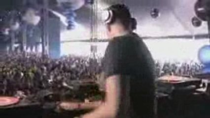 Brennan Heart  @ Defqon.1 2009 festival  hardstyle ...