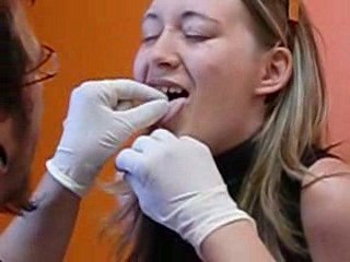 mon piercing a la langue fait le 13/06/09