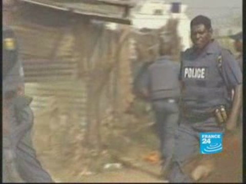 South African police trained in crowd control techniques